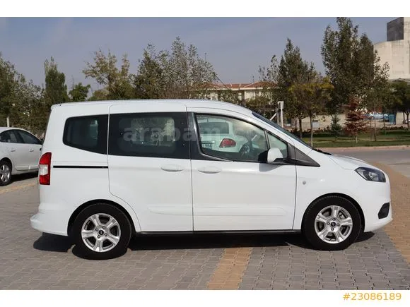 Ford Tourneo Courier 1.5 TDCi Delux Image 6